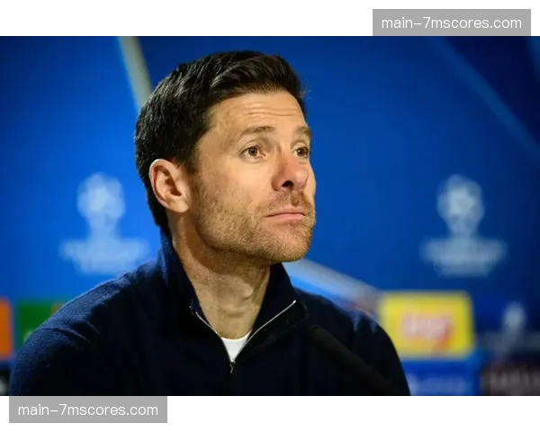 哈维·阿隆索赛前新闻发布会确认，勒沃库森全队无新增伤病