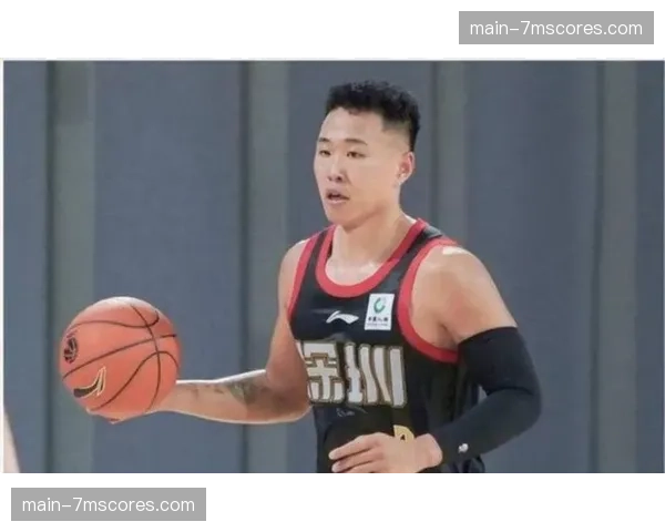 深圳队贺希宁谈15连胜：团队化学反应是关键